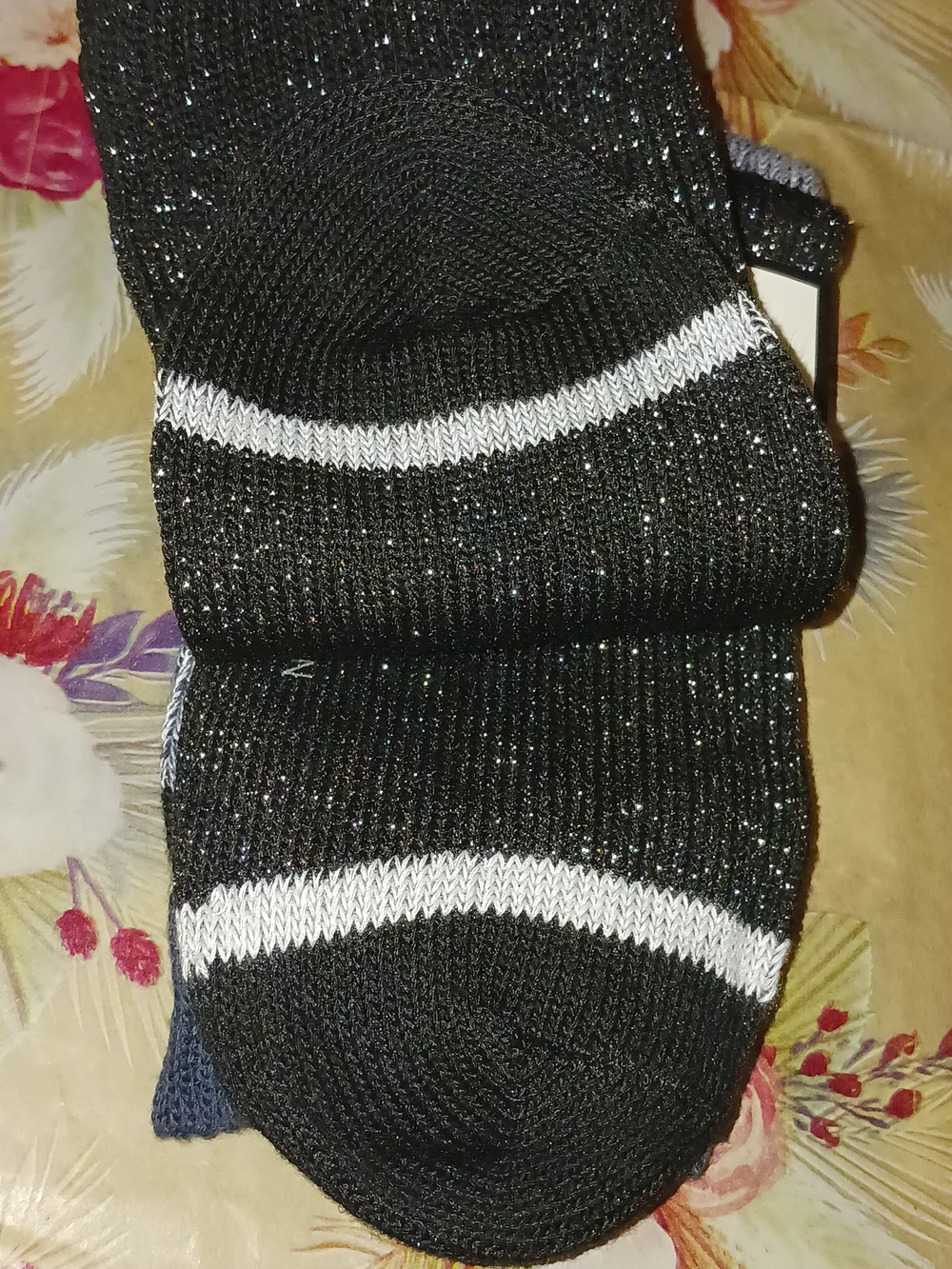 BCBGeneration Vince Camuto Black Grey Metallic Crew Socks Sparkle Thin Stripes